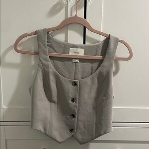 Aritzia Gray Buttoned Sleeveless Blouse
